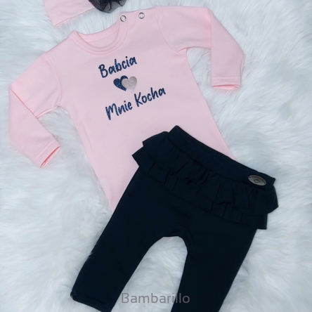 Body Babcia Mnie Kocha roz:92-98 pudrowe